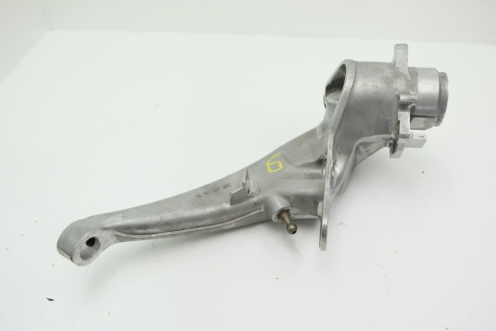 PORSCHE 930 右リアトレーリングアーム新品