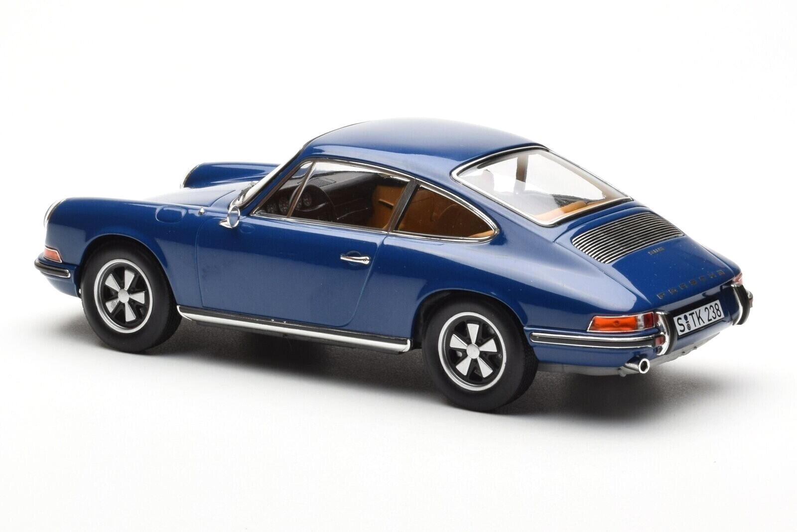 NOREV 1/18 Porsche 911 S 1969 ポルシェ ミニカー 1/18 Porsche 911 S (Blue) 1969 Diecast Model Car by Norev 187647