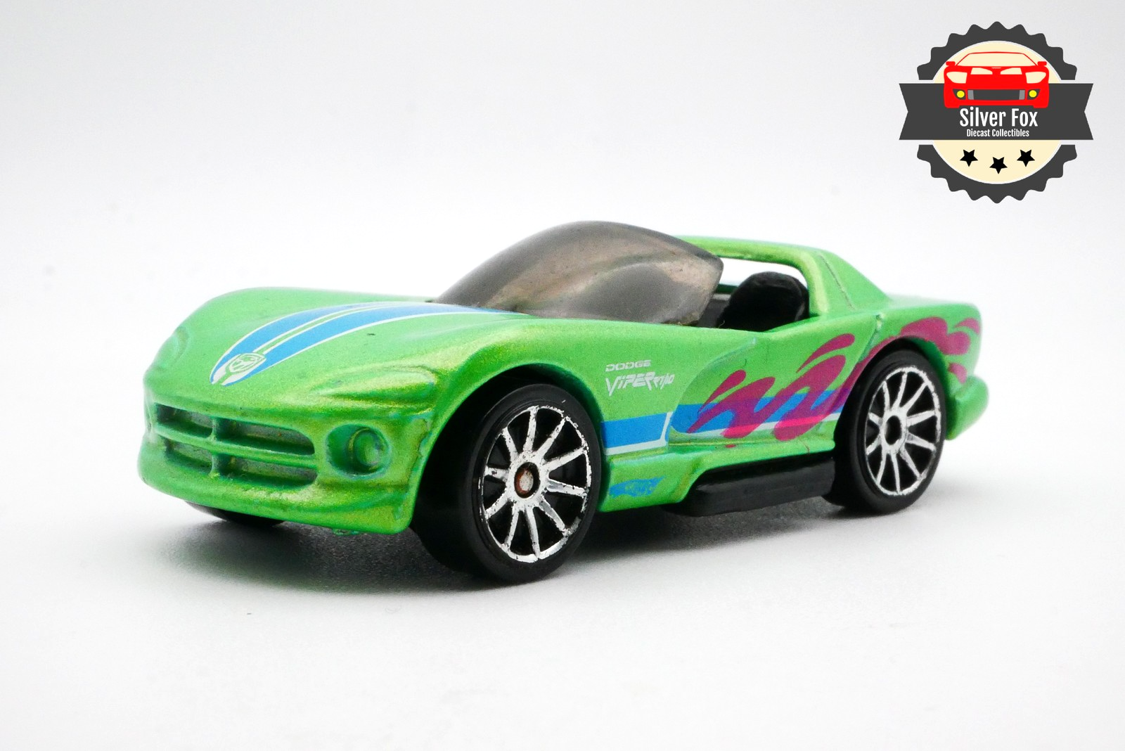 1992-95 DODGE VIPER RT/10 CONVERTIBLE 1/64 SCALE DIECAST COLLECTOR MODEL CAR