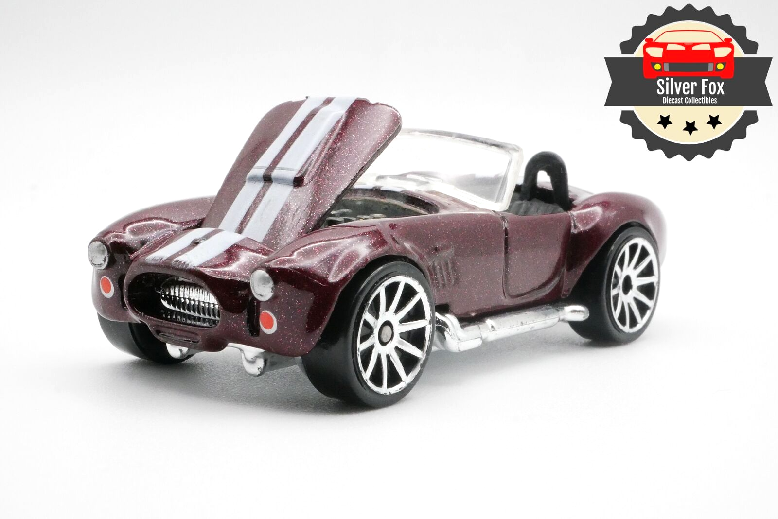 1962-67 SHELBY COBRA 427 BURGUNDY 1:64 SCALE DIECAST DIORAMA COLLECTOR MODEL CAR