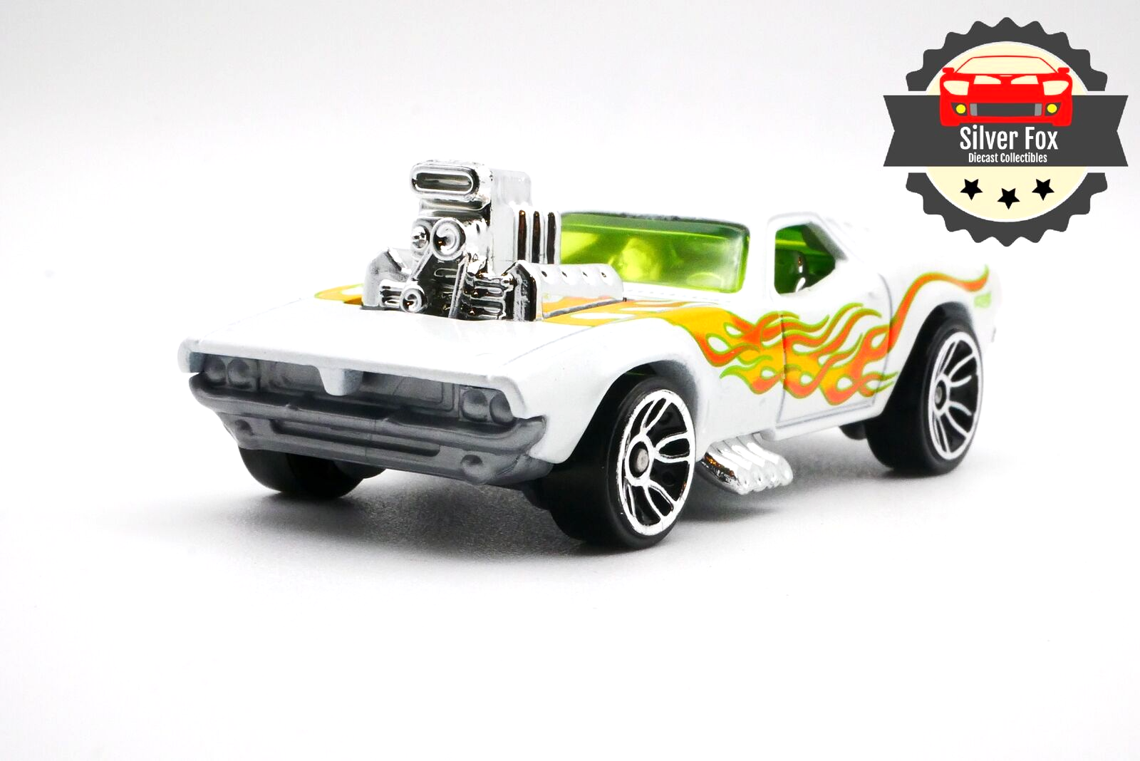 1973 DODGE CHARGER SE V8 1:64 SCALE DIECAST DIORAMA COLLECTOR MODEL CAR