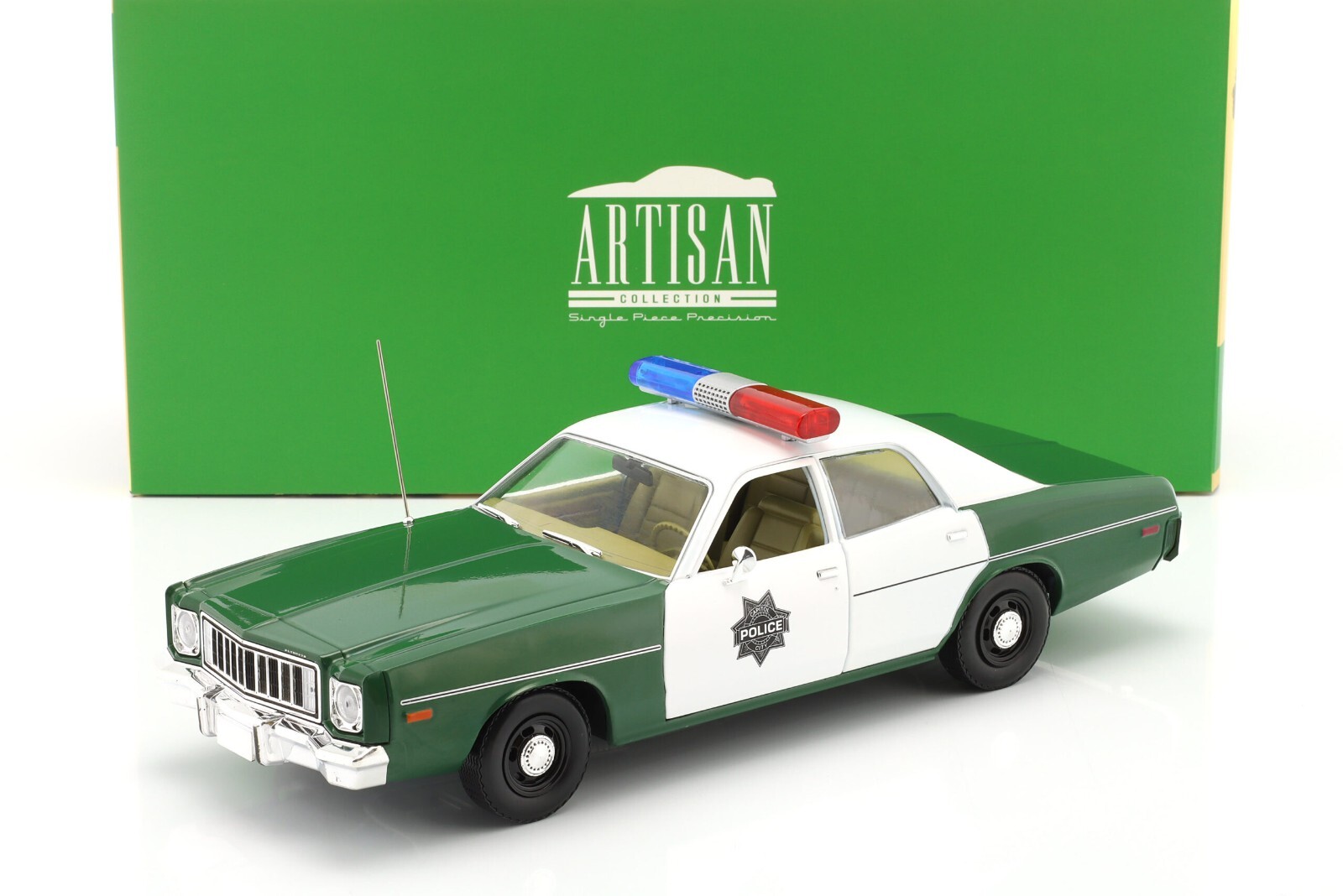 グリーンライト　1977 PLYMOUTH FURY 警察車両 1/43 Amazon.com: Greenlight - GREEN84103 - Plymouth Fury 1977 US