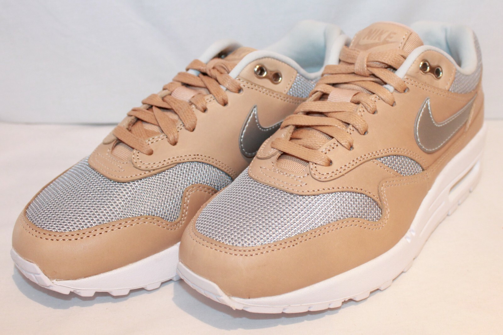 nike air max vachetta tan