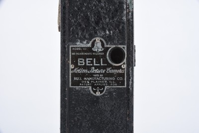 Bell Manufacturing Co Des Plaines 16mm Movie Camera Model 10 VERY RARE V88