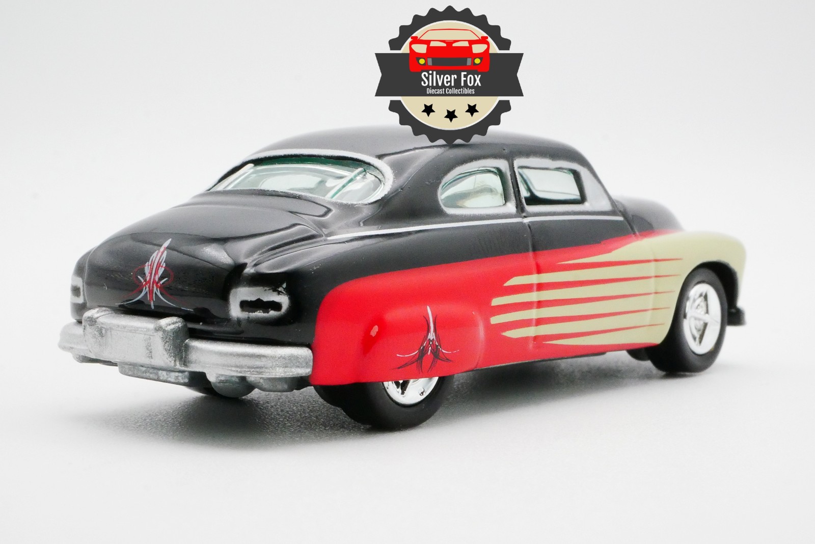 1949 MERCURY TWO TONES CLASSIC 1:64 SCALE DIECAST COLLECTOR MODEL CAR - Picture 3 of 10