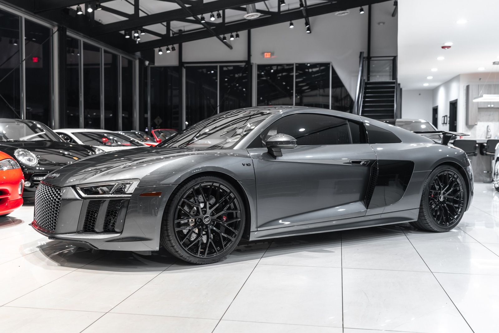 Owner 2017 Audi R8 5.2 quattro V10 Coupe Alpha 10 Twin Turbo AWD! 5.2L V10 540hp 398ft