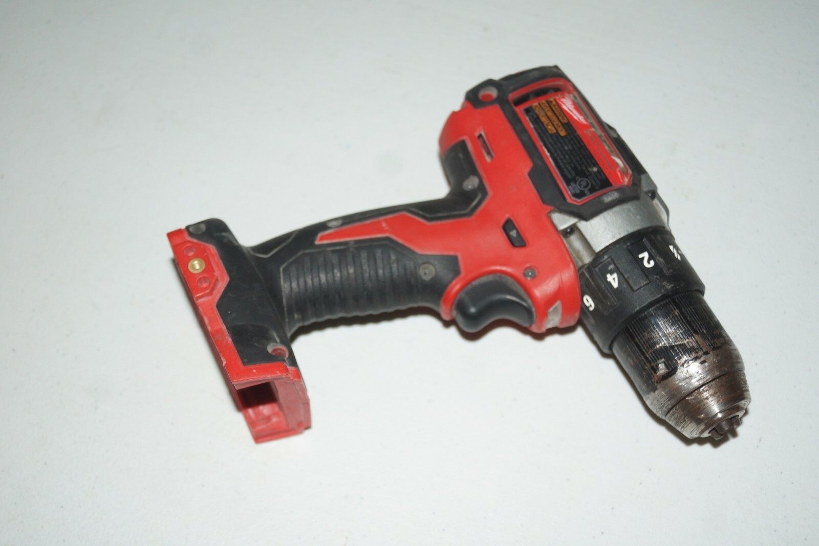 Milwaukee M18 Cordless Brushless Drill/Driver Model 2701-20 USED U437