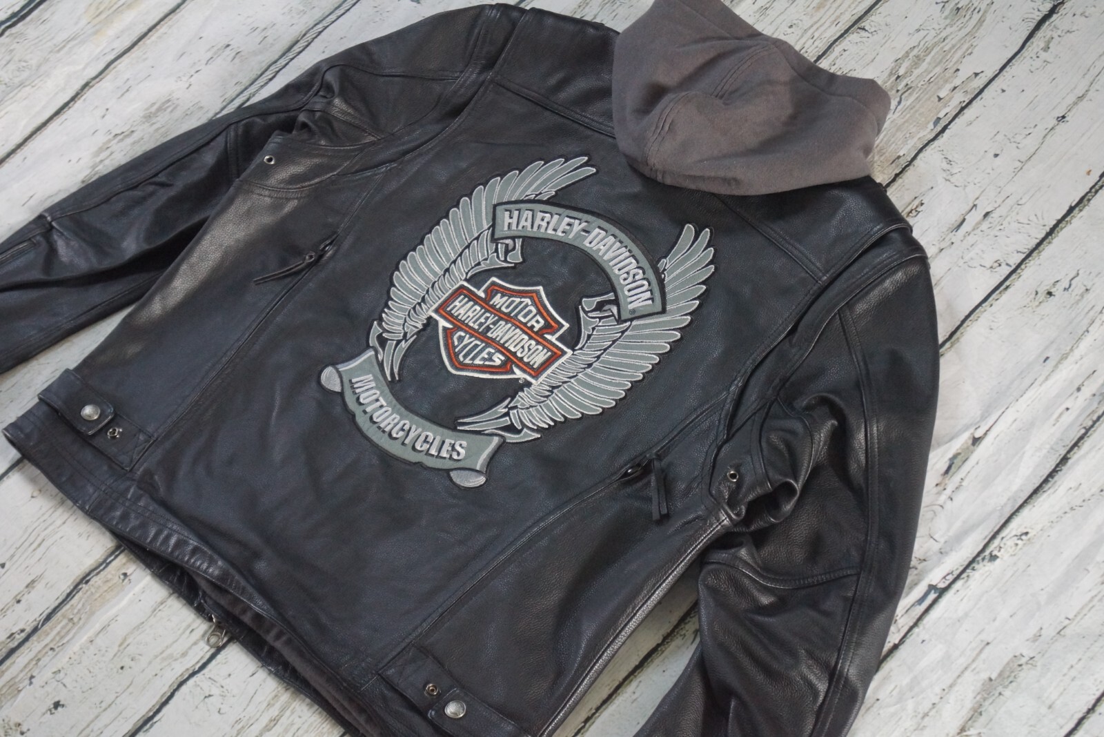 ENHYPEN NI-KI着用色違いHarleyDavidsonレザースタジャン 本物