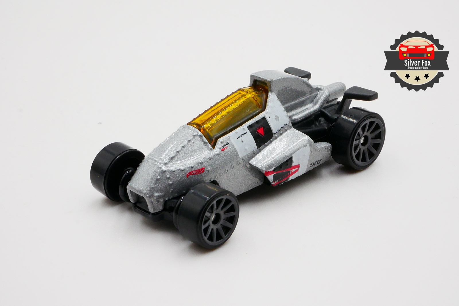 GRAY RACING CAR 1:64 SCALE DIECAST COLLECTOR MODEL CAR