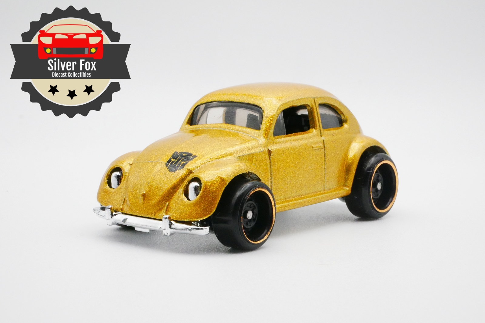 1960'S VOLKSWAGEN CLASSIC GOLD TRANSFORMER  1:64 SCALE DIECAST DIORAMA COLLECTOR