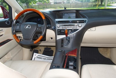 image 9 of interior