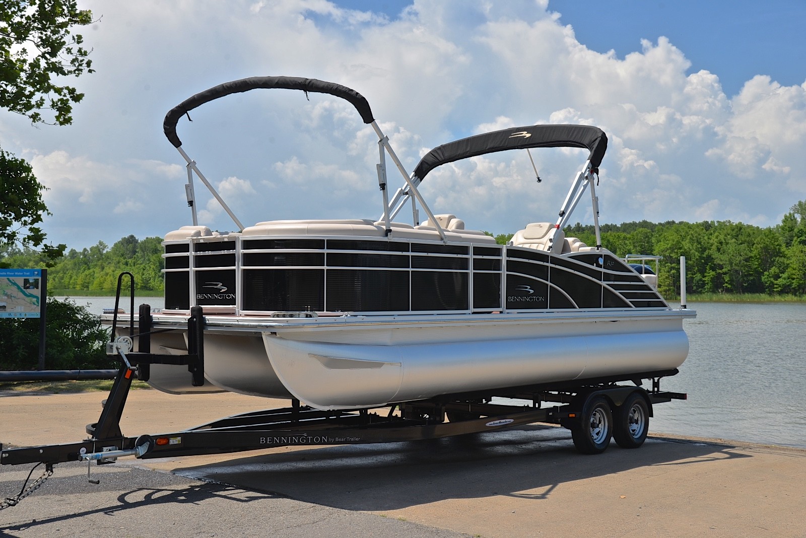 BENNINGTON R-22 ....250 HP.....LOADED ....ONLY 140 HOURS