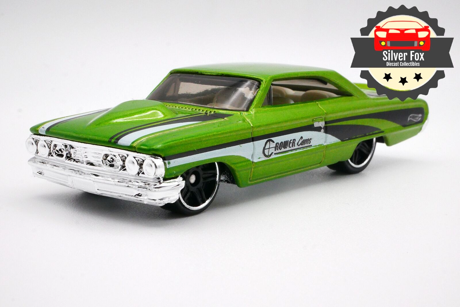 1964 FORD GALAXIE 500 GREEN  1/64 SCALE DIECAST DIORAMA COLLECTOR MODEL CAR