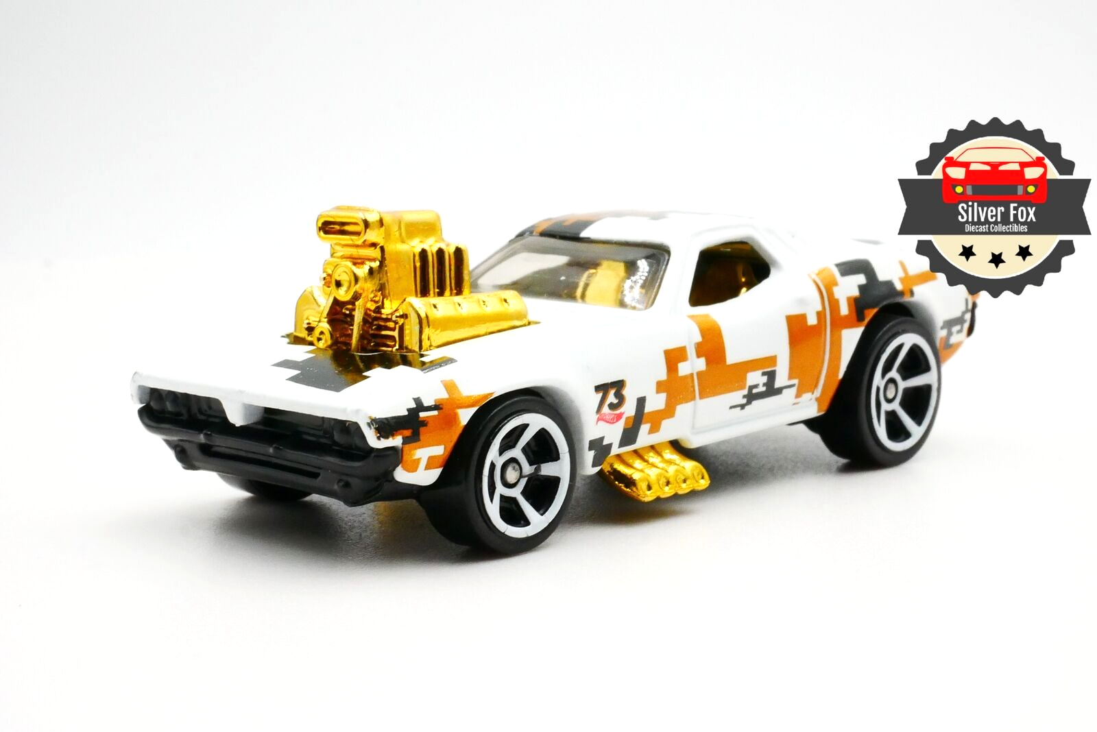 1973 DODGE CHARGER SE V8 MOTOR WHITE 1:64 SCALE DIECAST COLLECTOR MODEL CAR