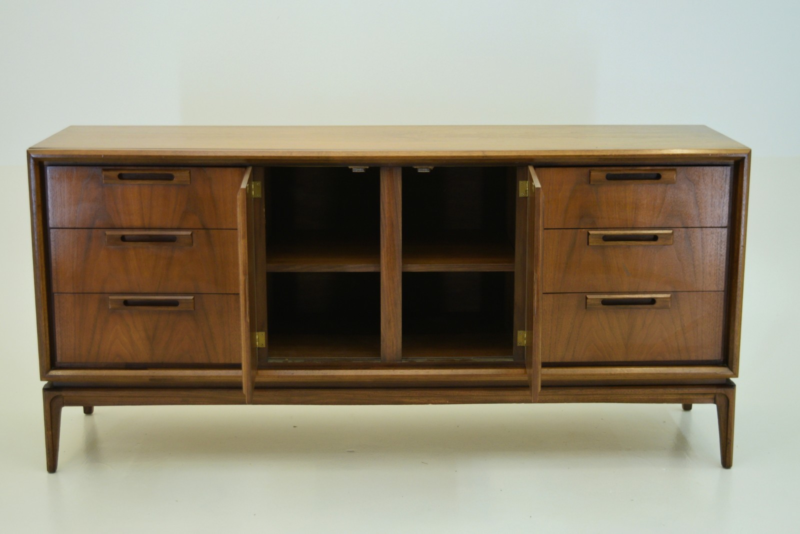 American Walnut Credenza buffet by Lane or Broyhill vintage mid century modern