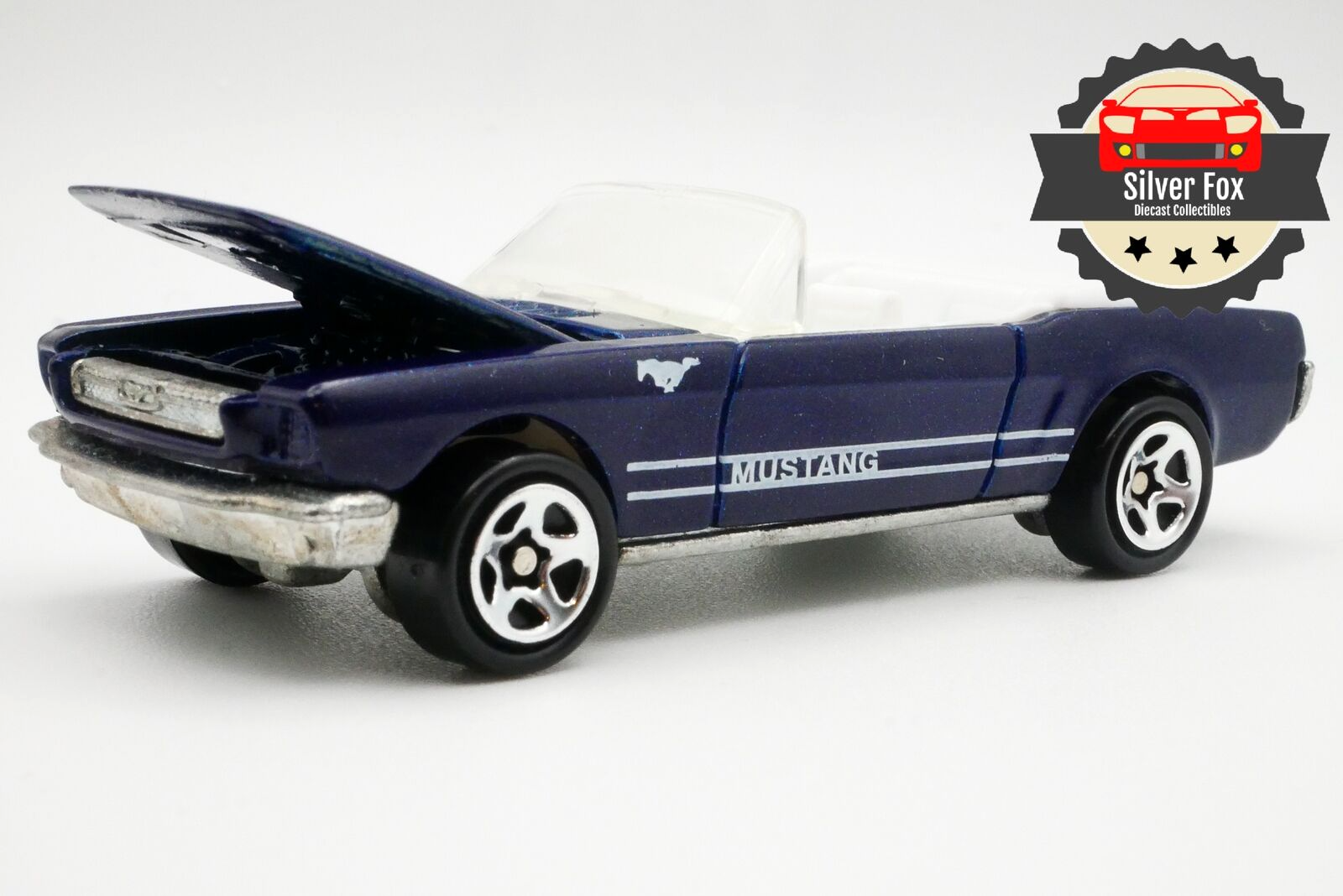 1965 FORD MUSTANG DARK BLUE 1:64 SCALE DIECAST DIORAMA COLLECTOR MODEL CAR