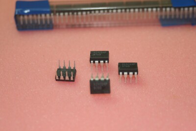 Xicor X24C04P - Serial E2PROM - Sleeve of 10 Individual DIP-8 chips