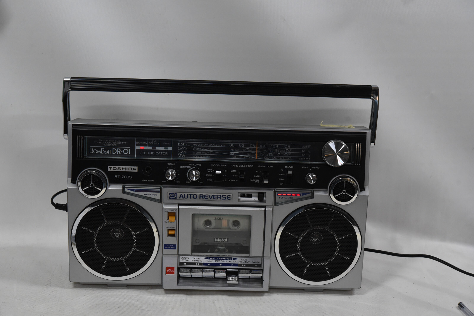 Toshiba RT-200S Portable Stereo Radio/Tape/AUX IN -Vintage Boombox