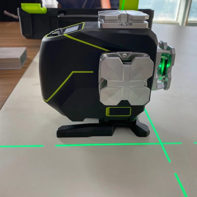 Osram S03DG 3D Green Beam 12 Line Laser Level with Hard Carry Case,Bluetooth Fun