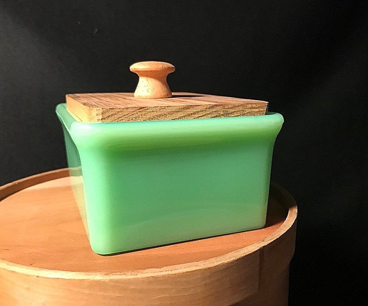 MCKEE Refrigerator Bowl or Dish Jadeite / Jadite Wood Lid Included