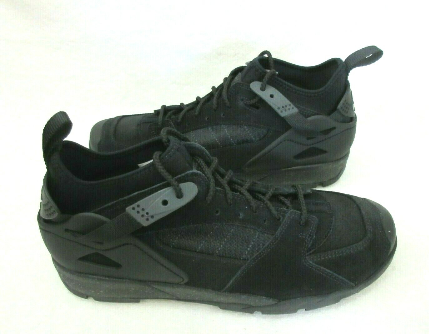 nike air revaderchi acg