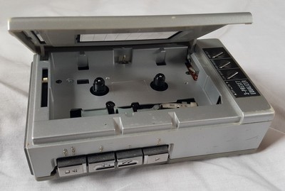 PANASONIC WALKMAN RX-1930 VINTAGE CASSETTE PLAYER WALKMAN AM FM STEREO RADIO EQ