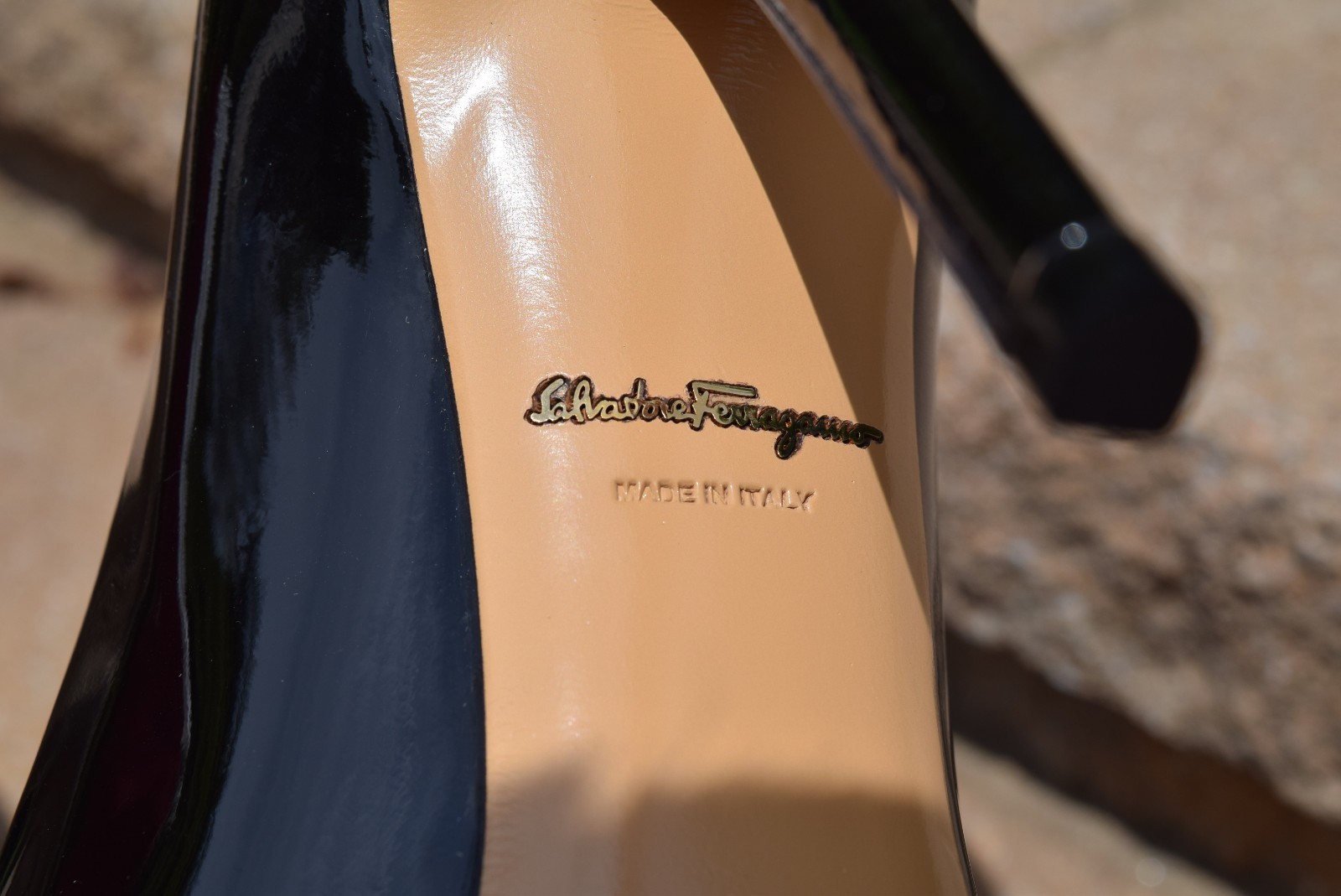 Pre-owned Ferragamo Salvatore  Susi Pump Classic Patent Leather Black Sz 10 Nero