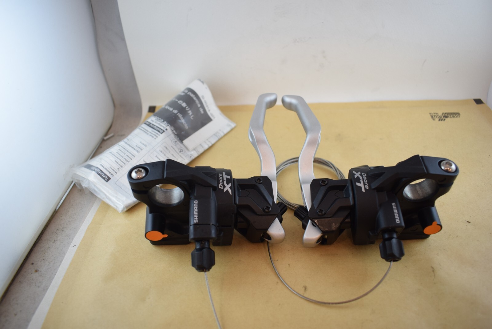 Shimano XT ST M775 Shifter Brake Lever Set 3x9 speed combo