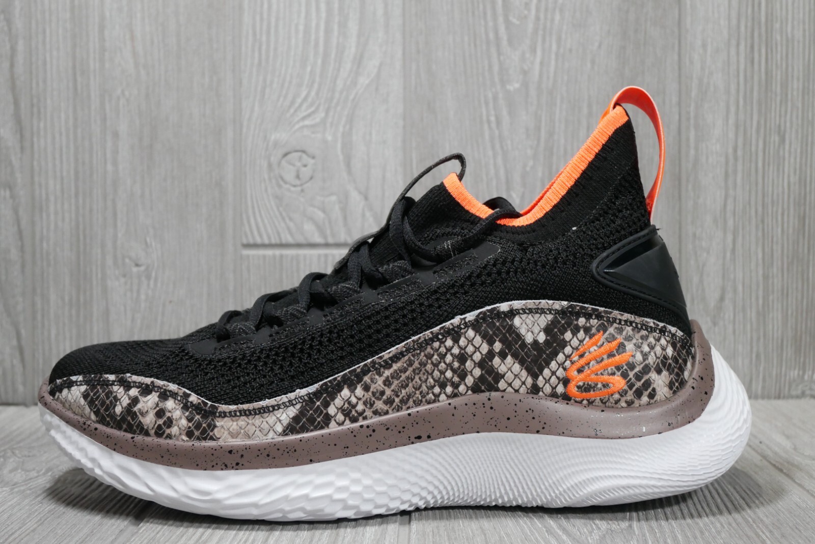 シューズ(男性用) Under Armour CURRY 8 Amazon.com | Under Armour Kids Curry 8 (GS) Basketball Shoe