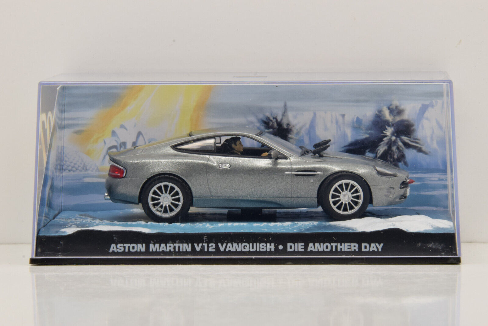 ミニチャンプス 1/43 die another day 007 ボンドカー $_57.JPG?set_id=880000500F