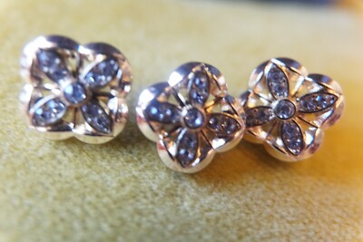 Louis Vuitton buttons 3 pieces    10 mm small gold  / Crystal's