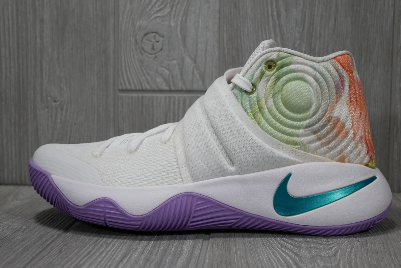kyrie 2 easter