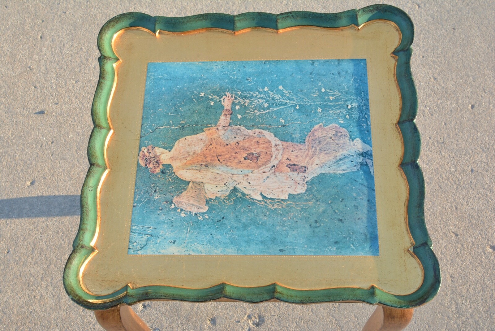 Neiman Marcus Florentine Giltwood Gold Italy Flora Pompeii Fresco Accent Table