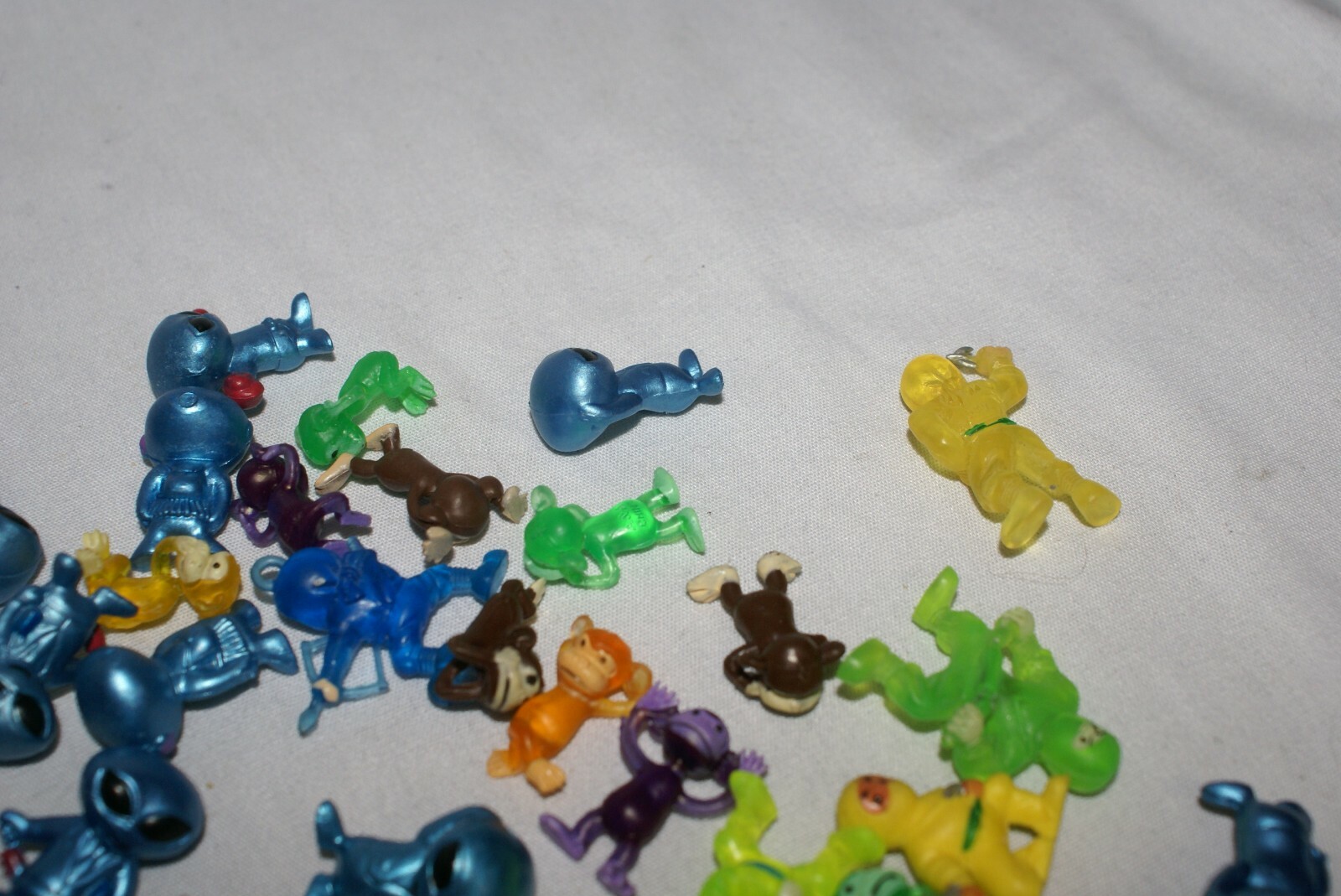 Vintage Gumball Machine Prize LOT Aliens Monkeys Ninjas