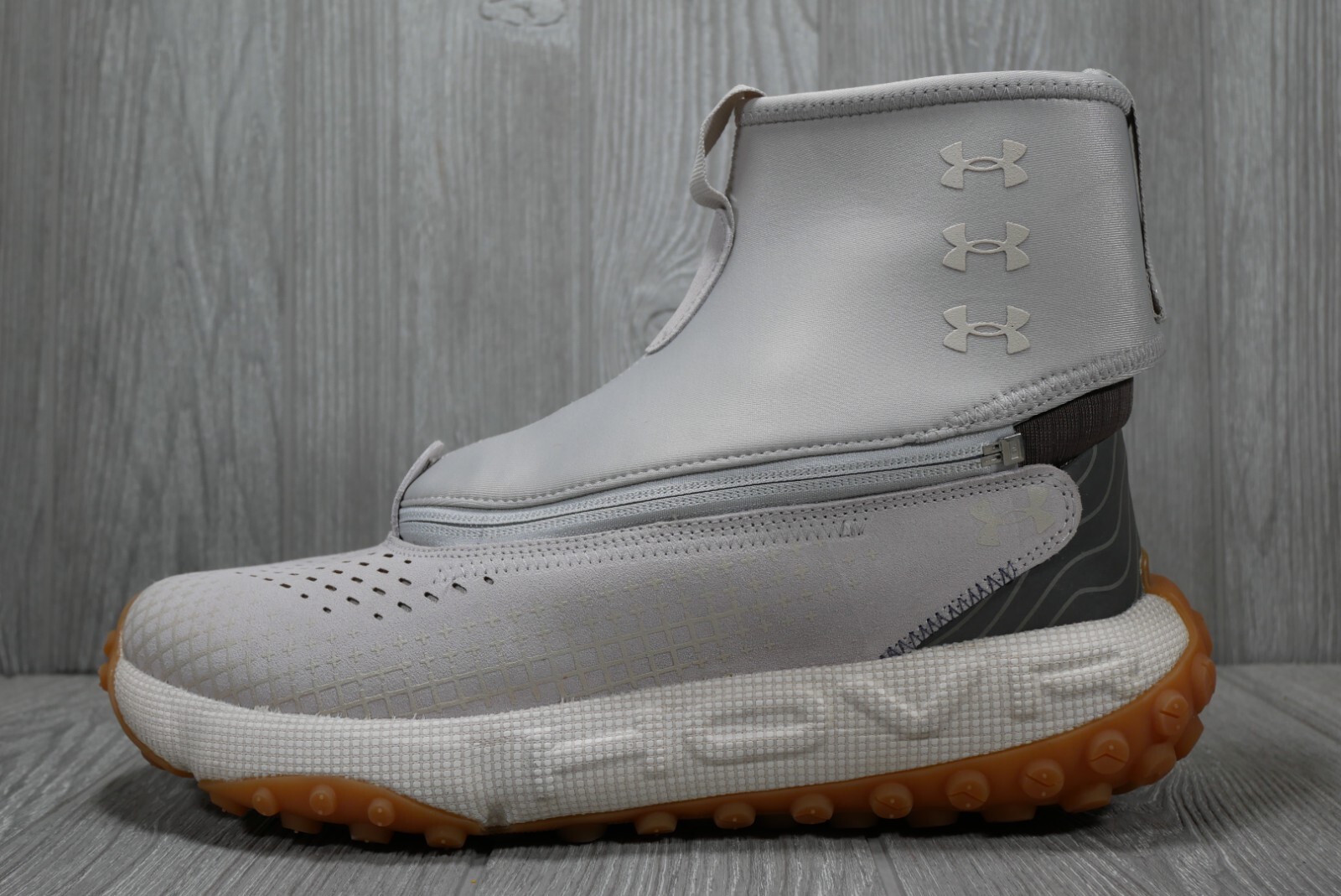 Under Armour Men Gray UA HOVR Summit Fat Tire 3024921 101