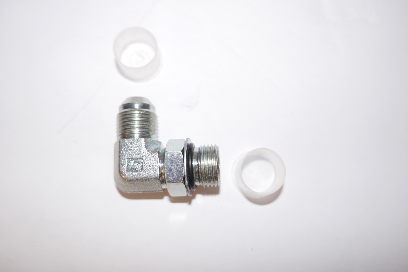 Eaton Weatherhead 8-8 070220C 4730-00-917-4794 STEEL ADAPTOR ORING TO JIC