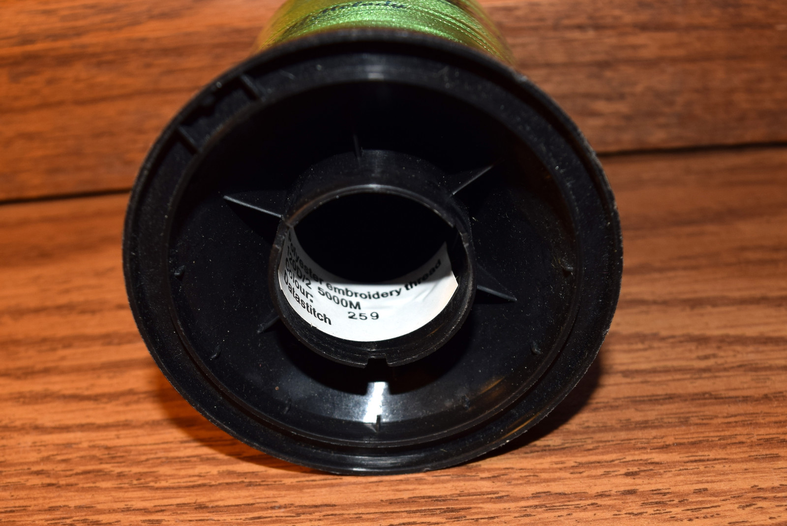 Melody Polyester Machine Embroidery Thread 5000 M Color 259 Green 120D/2