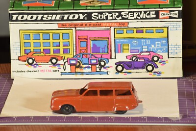 Hubley - Station Wagon with tow receiver
