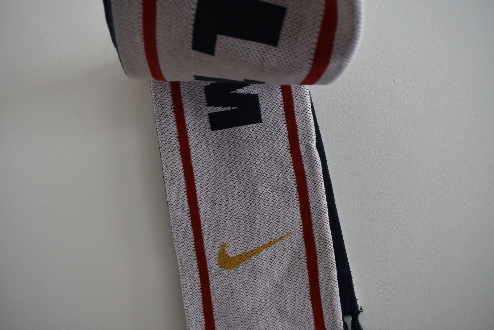 Nike USA National Soccer Team Scarf NEW!