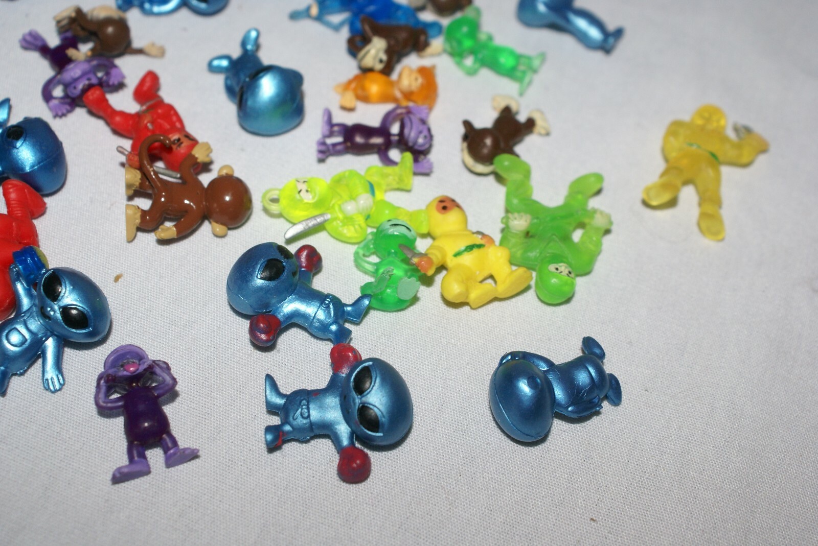 Vintage Gumball Machine Prize LOT Aliens Monkeys Ninjas