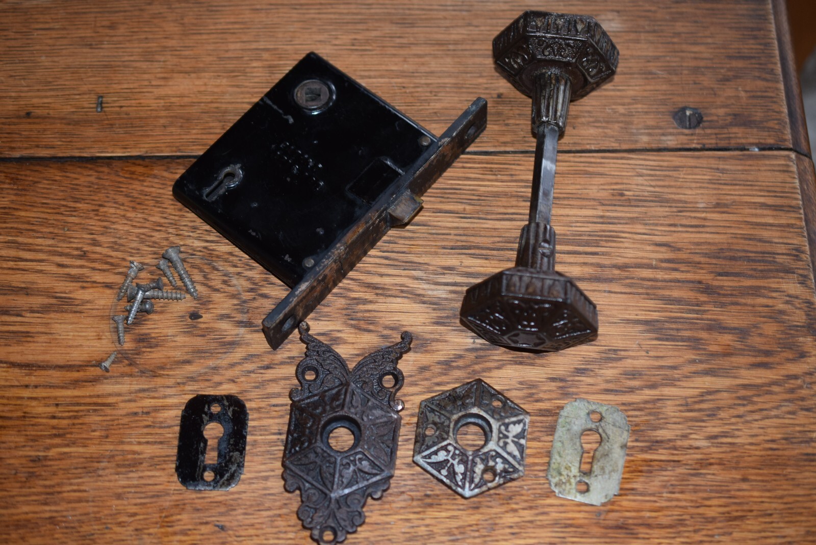 Den - Première Époque Corben Antique Victorian Corbin Mortise Lock Set Cast Iron Knobs