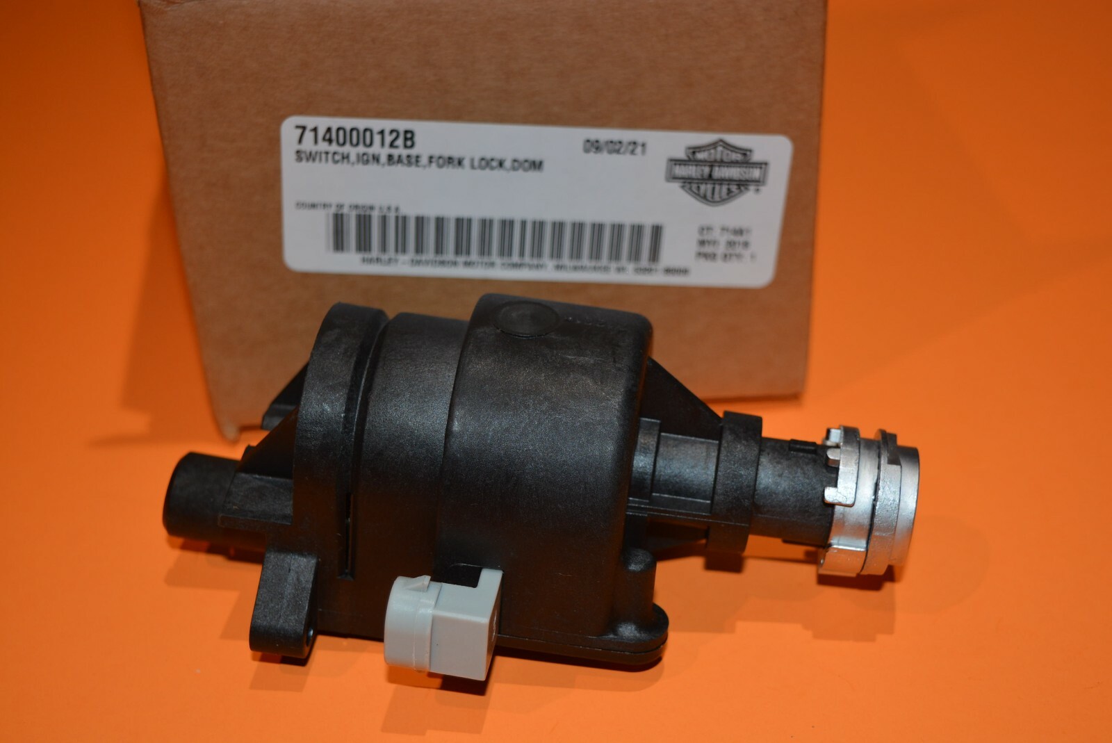 HARLEY NEW OEM 14-23 Touring Electra Ignition Switch Housing