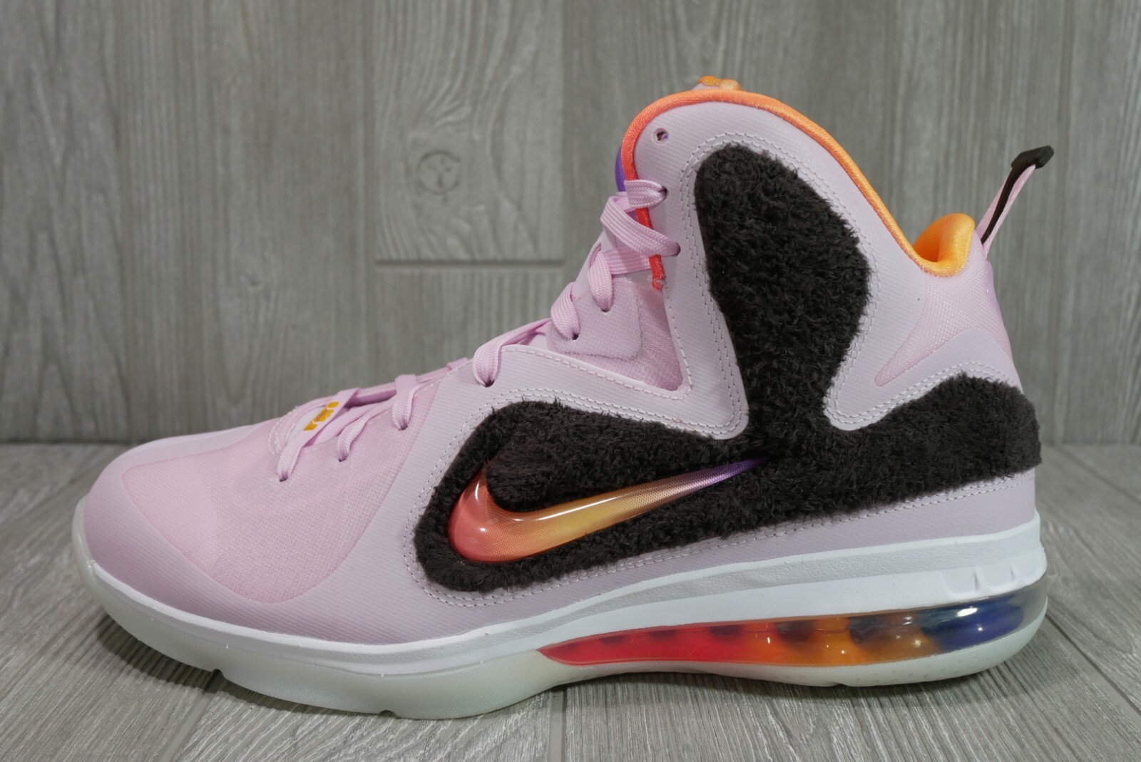 New Nike Lebron IX King of LA Limited Edition Pink Shoe DJ3908-600