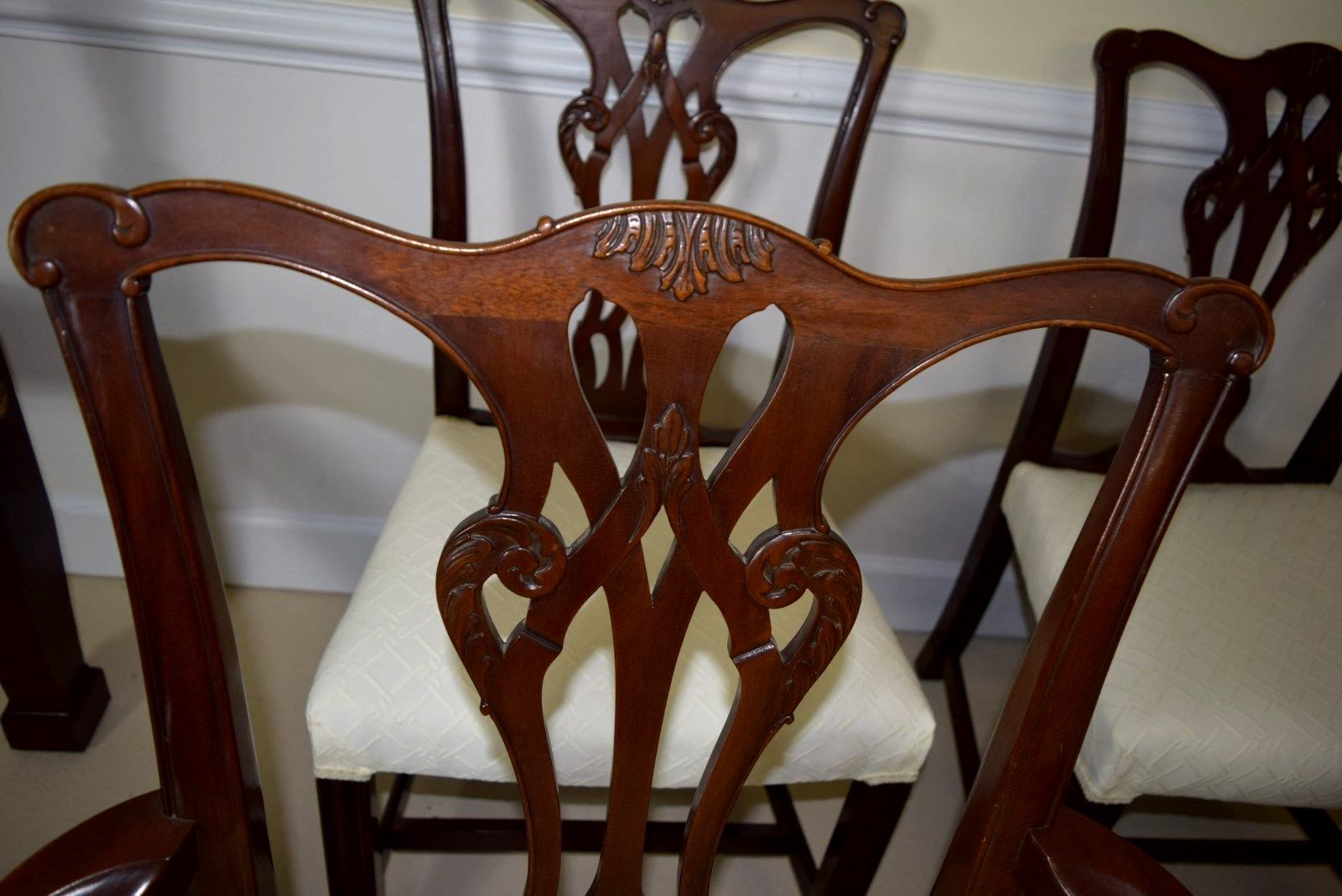 MAHOGANY DINING CHAIRS SIX CHIPPENDALE