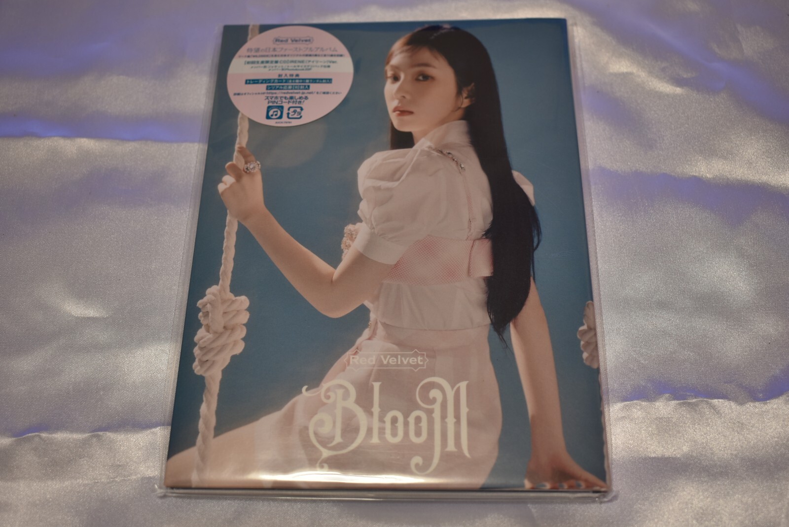 美品　IRENE オールインワン　バーガンディ Red Velvet Bloom First Limited Edition IRENE Ver. CD Japan
