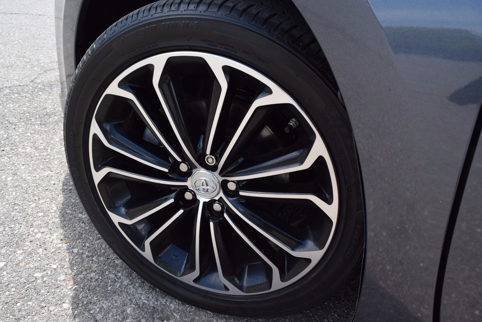 2015 Toyota Corolla Sport 4 Door 1.8l/sunroof/17" Alloys ... 2015 Toyota Corolla Sport 4 Door 1.8l/sunroof/17" Alloys ...