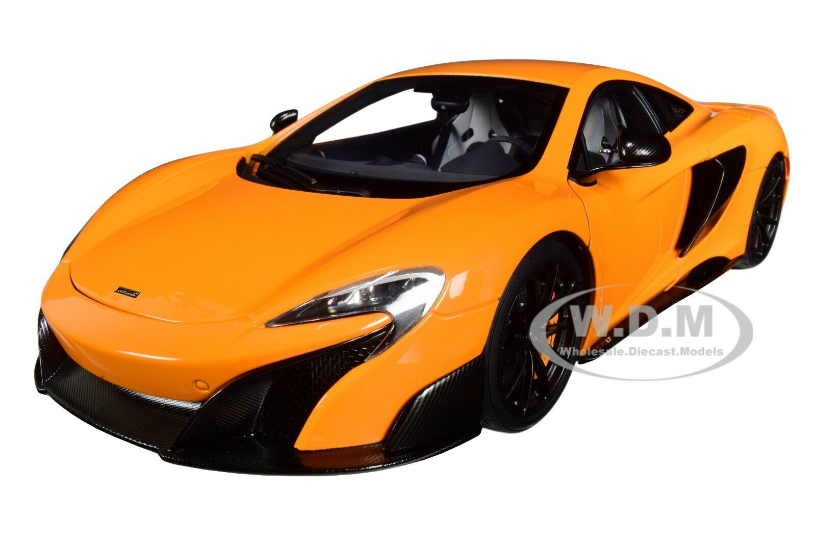 MCLAREN 675LT MCLAREN ORANGE 1/18 MODEL CAR BY AUTOART 76048 MCLAREN 675LT MCLAREN ORANGE 1/18 MODEL CAR BY AUTOART 76048