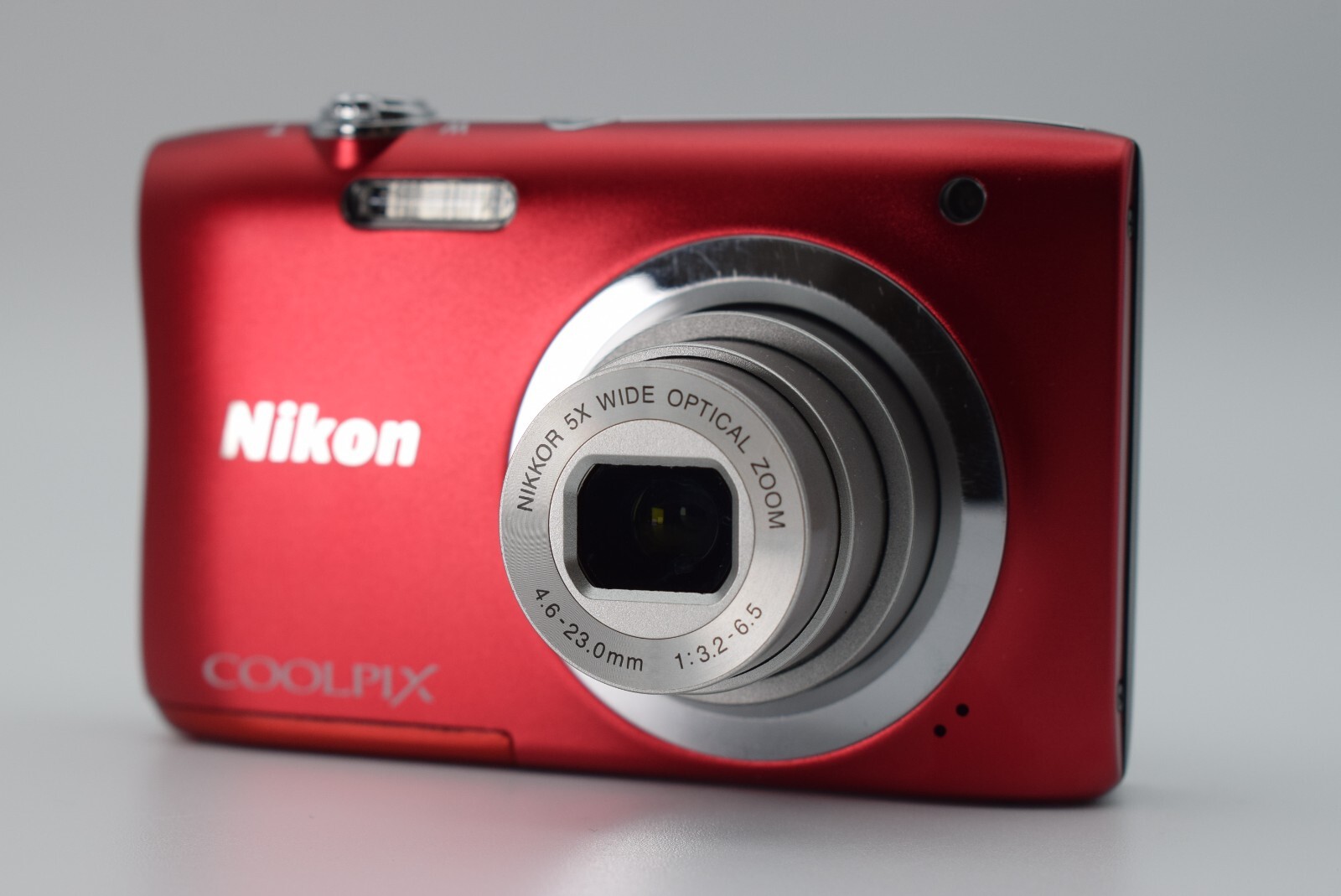 Nikon Coolpix A100 Red Compact Digital Camera from Japan w