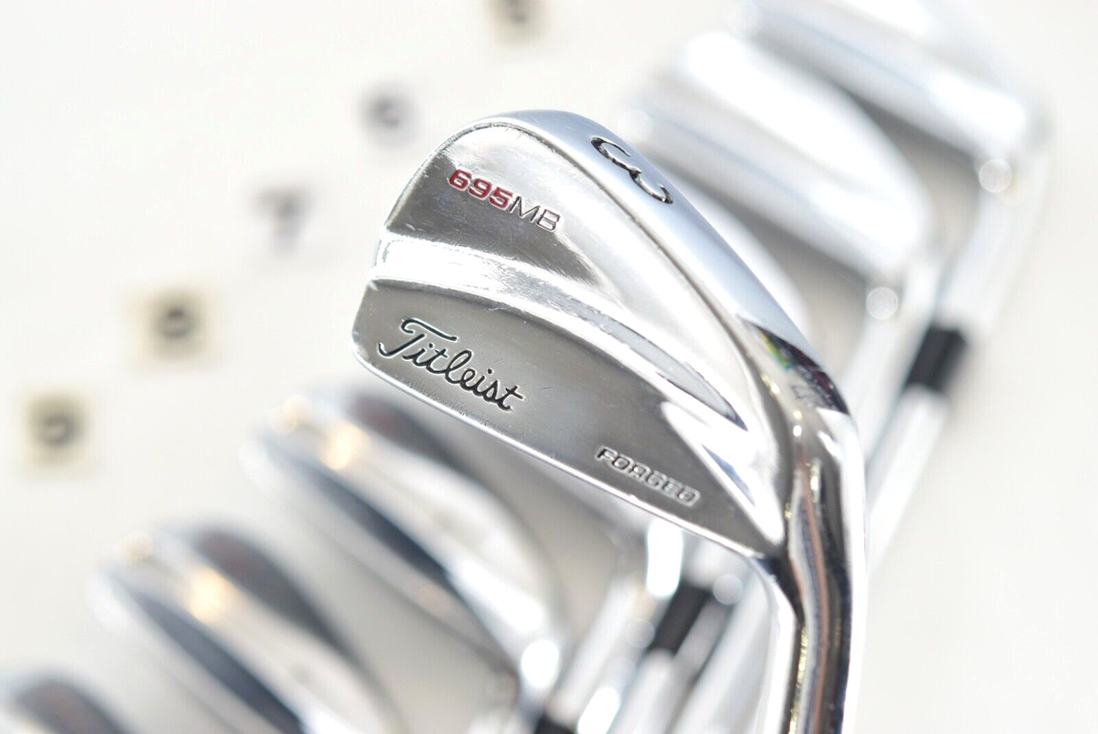 8pcs Titleist 695MB Forged 3-4-5-6-7-8-9-P PW RH Irons DG 8pcs Titleist 695MB Forged 3-4-5-6-7-8-9-P PW RH Irons DG