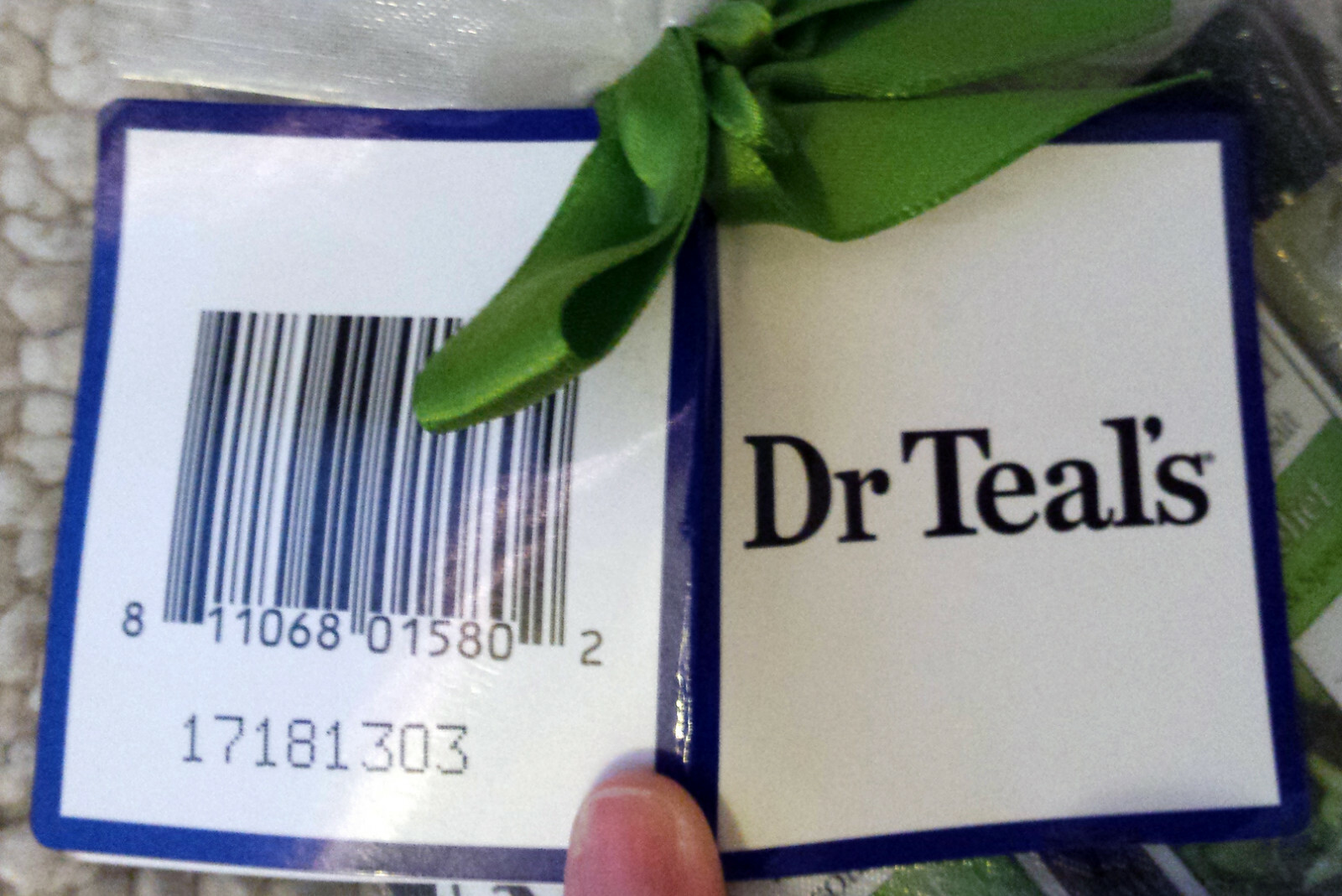 Dr Teal's Relax & Relief w/ Eucalyptus & Spearmint Foaming Bath, Body Wash & Oil